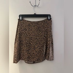 Reformation Margot skirt with slit - leopard print - size 4 - never worn